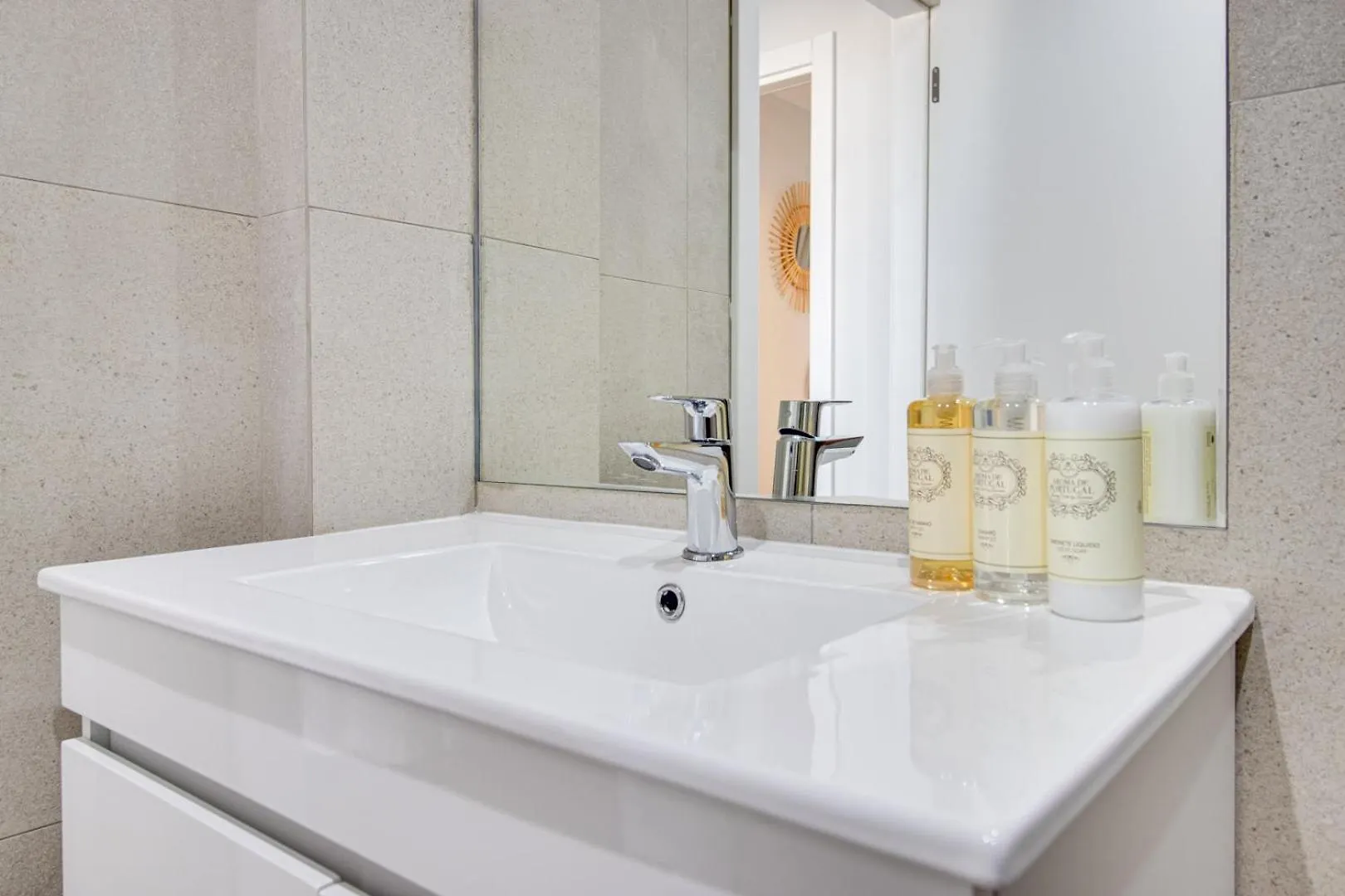Ocean Apt 200Meters Beach Ac Wi-Fi Balcony Albufeira Apartamento