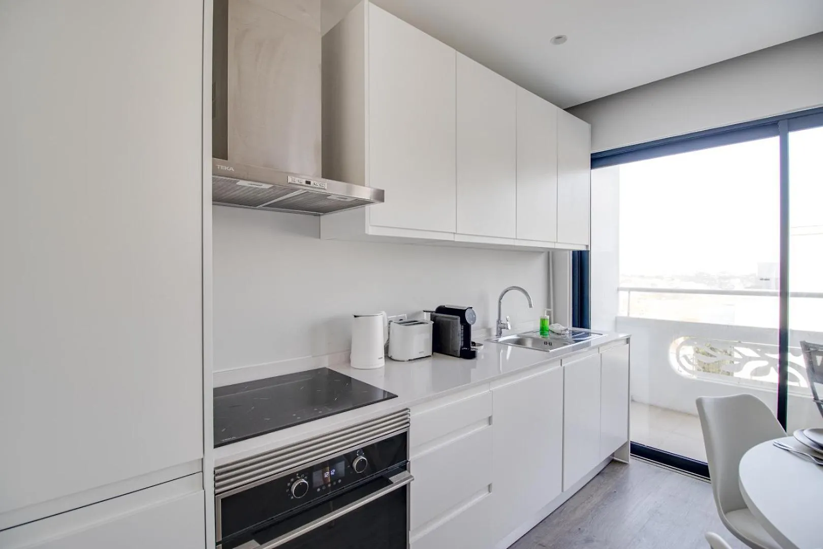 Appartamento Ocean Apt 200Meters Beach Ac Wi-Fi Balcony Albufeira Portogallo